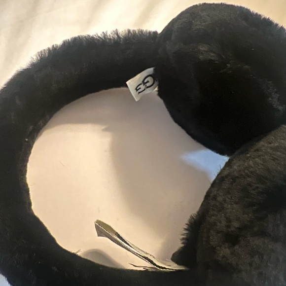 New UGG wired earmuffs - Picture 4 of 4